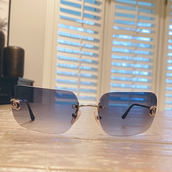 RARE CHANEL Rimless Sunglasses 4017 D Blue Purple Gradient Rhinestones - Picture 5 of 15